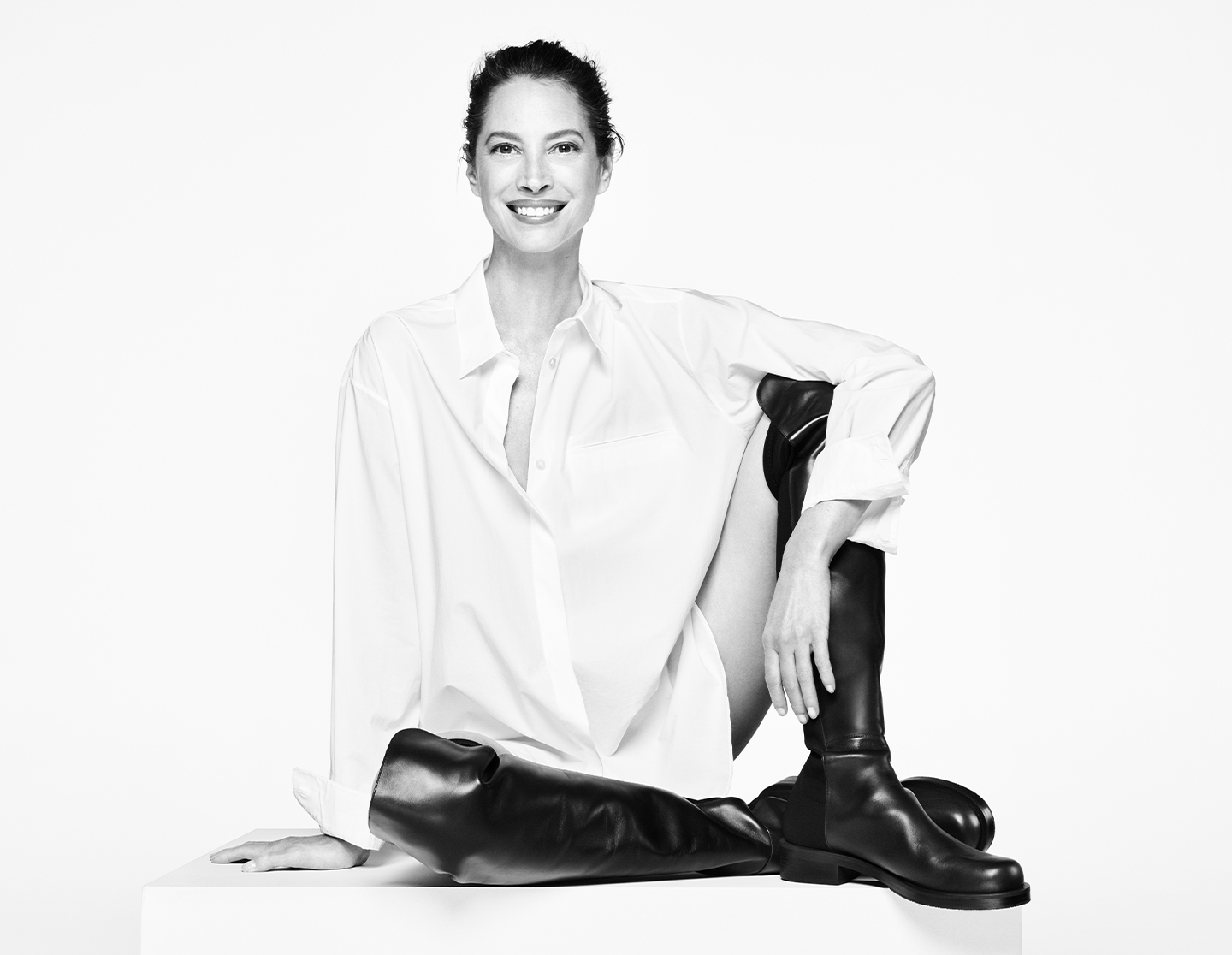 Caleres Announces Definitive Agreement to Acquire Stuart Weitzman from Tapestry. 